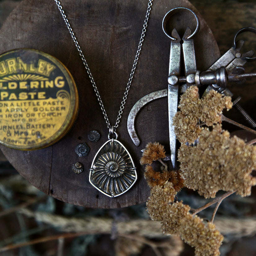 ammonit pyrite necklace